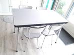 Vintage, retro uittrekbare keukentafel met 4 stoelen, Huis en Inrichting, Tafels | Eettafels, Ophalen, Gebruikt, Rechthoekig, 50 tot 100 cm