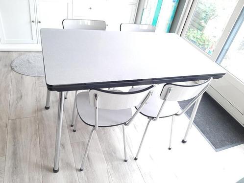 Vintage, retro uittrekbare keukentafel met 4 stoelen, Huis en Inrichting, Tafels | Eettafels, Gebruikt, 50 tot 100 cm, Rechthoekig