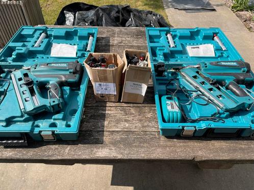 Nagel pistool makita, Zakelijke goederen, Machines en Bouw | Houtbewerking, Ophalen