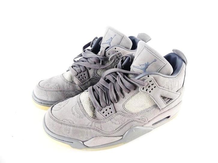 Grijze Nike Air Jordan - KAWS, Kleding | Heren, Schoenen, Gedragen, Overige typen, Overige kleuren, Ophalen of Verzenden