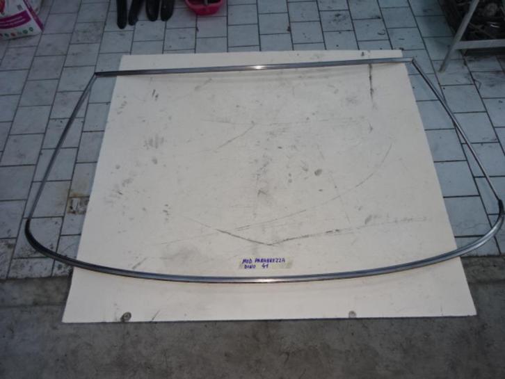 Moulure de pare-brise pour Fiat Dino Coupé, Autos : Pièces & Accessoires, Carrosserie & Tôlerie, Fiat, Utilisé, Enlèvement