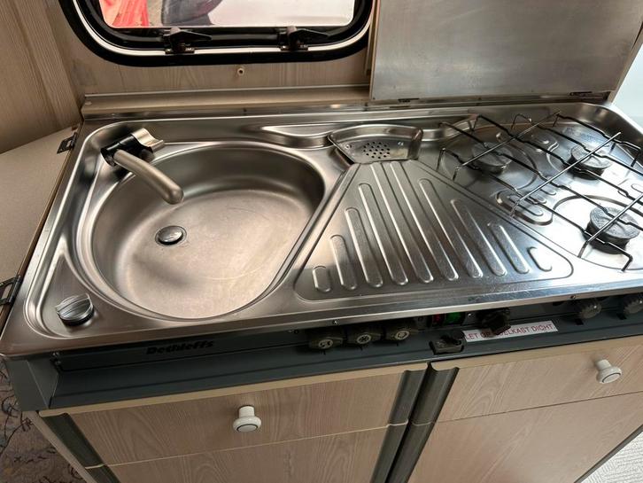 Zeer nette caravan, Caravans en Kamperen, Caravans, Bedrijf, tot en met 3, 750 - 1000 kg, Standaardzit, Dethleffs, 4 tot 5 meter