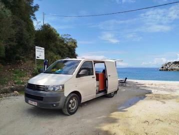 Campervan Volswagen aménagé prêt à prendre la route, Auto's, Volkswagen, Automaat, Wit, Diesel, Particulier