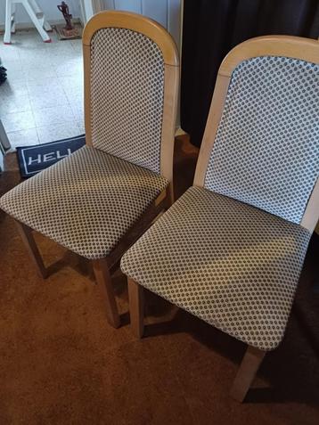 chaises (4 pièces)