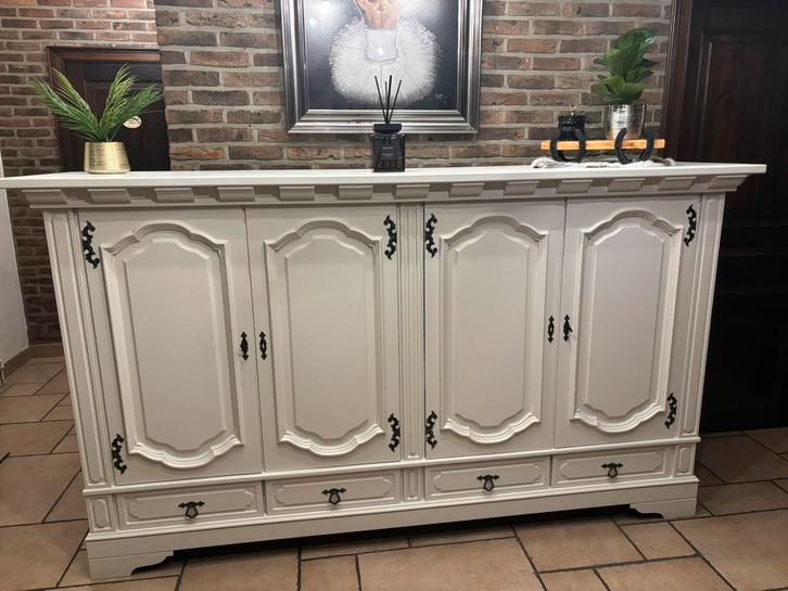 Commode haute de style chêne brocante, Maison & Meubles, Armoires | Dressoirs, Comme neuf, 200 cm ou plus, 50 à 75 cm, Avec tiroir(s)