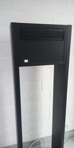 Nieuwe Brievenbus op voet, Ophalen