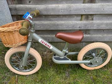 Leuke Trybike loopfiets met mandje en bel beschikbaar voor biedingen