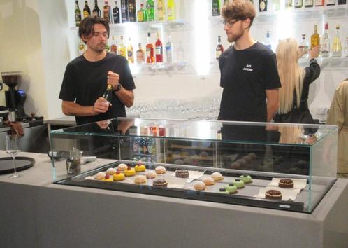 Op maat gemaakte snackbakkerijkoelkast, Zakelijke goederen, Horeca | Keukenapparatuur, Koelen en Vriezen, Nieuw in verpakking