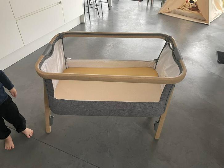 Tutti Bambini Co-Sleeper CoZee Oak/Charcoal, Kinderen en Baby's, Babywiegjes en Ledikanten, Zo goed als nieuw, Reisbedje, Ophalen
