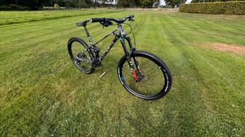 Mondraker Foxy RR L Marble Carbon 1/1 beschikbaar voor biedingen
