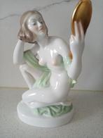 Porseleinen beeldje „de naakte vrouw met spiegel” Herend/195, Ophalen of Verzenden