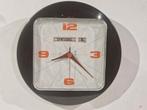 Space Age Jaz Grandic wandklok met datum , klok uit 1973, Huis en Inrichting, Woonaccessoires | Klokken, Ophalen of Verzenden
