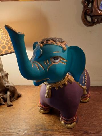 Olifant Retro rubber opblaasbaar olifant *handpainted*