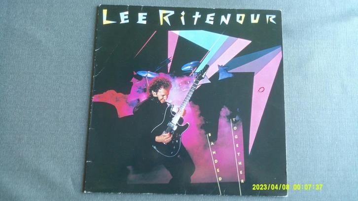Lee Ritenour – Banded together (LP), Cd's en Dvd's, Vinyl | Rock, Gebruikt, Overige genres, Ophalen of Verzenden