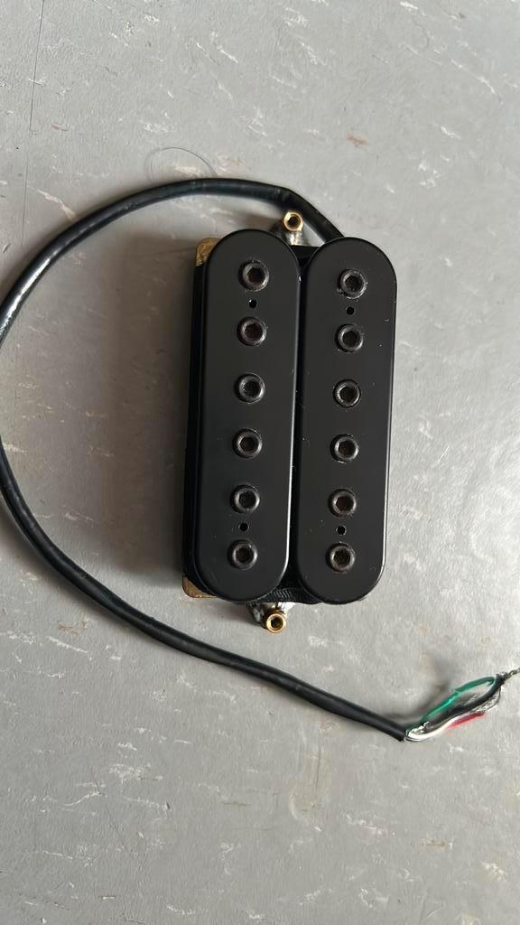 2 bridge humbucker pickups (DiMarzio + Gibson), Muziek en Instrumenten, Instrumenten | Onderdelen, Zo goed als nieuw, Ophalen of Verzenden