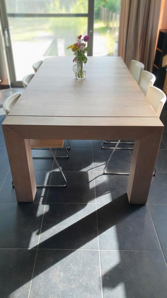 Grote voleiken tafel (yask), Huis en Inrichting, Tafels | Eettafels, Zo goed als nieuw, Ophalen