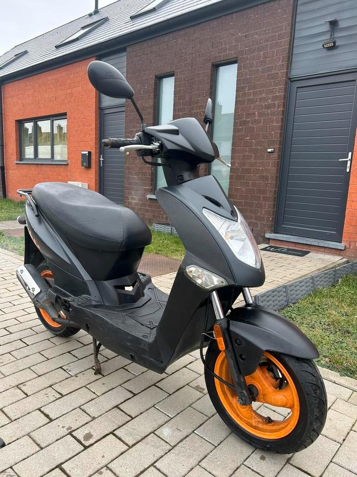 Scooter kymco agility classe A, Vélos & Vélomoteurs, Scooters | Peugeot, Comme neuf, Enlèvement