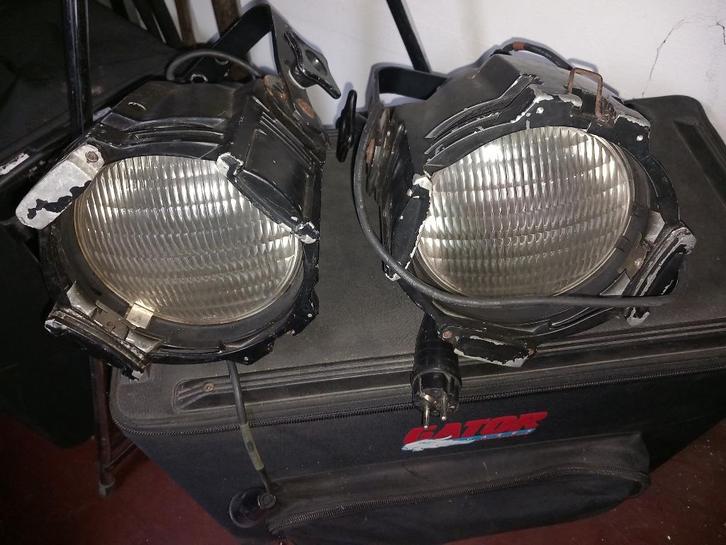 4 zwarte multiparren, Musique & Instruments, Lumières & Lasers, Utilisé, Lumières, Enlèvement ou Envoi