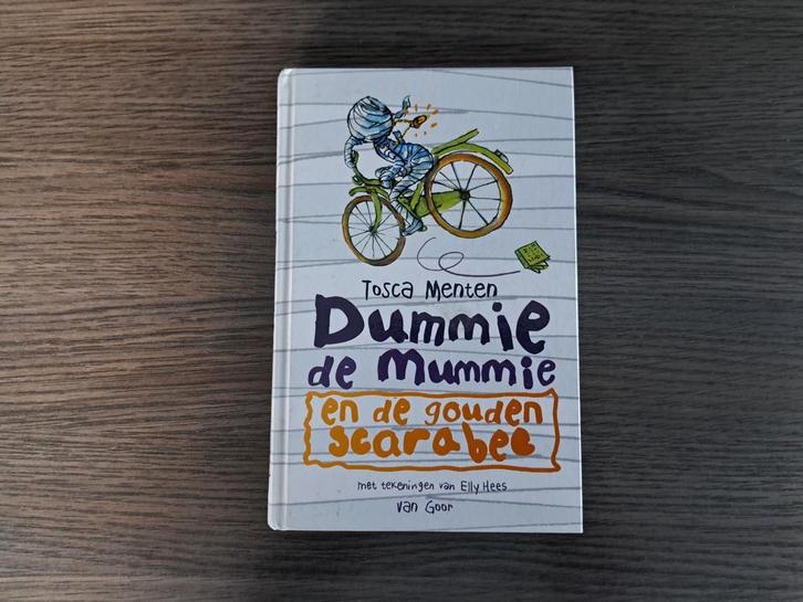 Tosca Menten - Dummie de mummie en de gouden scarabee, Boeken, Kinderboeken | Jeugd | onder 10 jaar, Zo goed als nieuw, Ophalen