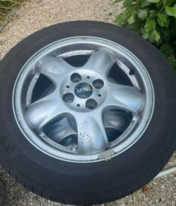 Set banden voor Mini beschikbaar voor biedingen
