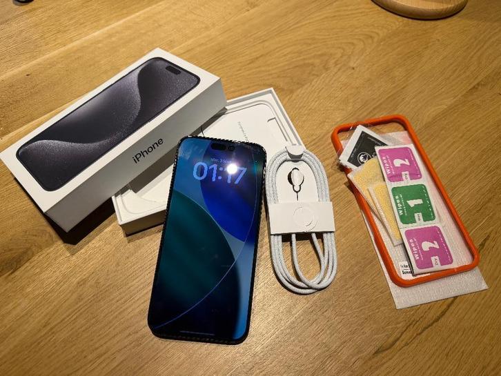 iPhone 15 Pro Max 256 GB zwart titanium, Telecommunicatie, Mobiele telefoons | Apple iPhone, Zo goed als nieuw, 256 GB, Zonder abonnement