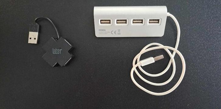 Lot USB hubs van allerlei merken (apart verkrijgbaar), Computers en Software, Pc- en Netwerkkabels, Gebruikt, Ophalen of Verzenden