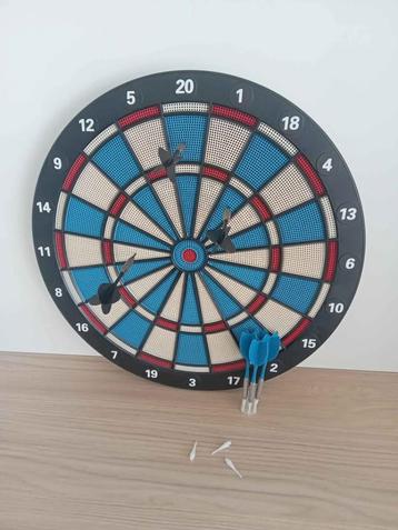 dartbord decathlon plastic punt beschikbaar voor biedingen