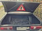 Mercedes 1978, 5 places, Berline, 4 portes, Noir