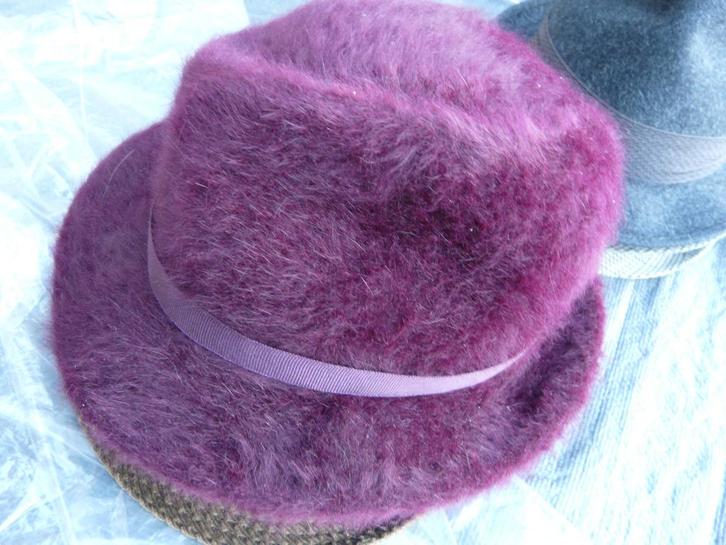 vintage dameshoedjes, alpino, baret, petjes, mutsen ..., Vêtements | Femmes, Chapeaux & Casquettes, Comme neuf, Chapeau, 55 cm (S, 6⅞ pouces) ou moins
