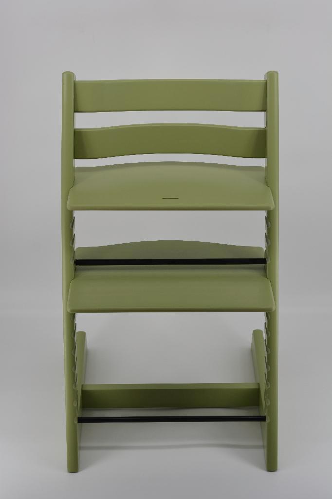 Stokke Tripp Trapp Moss Green – Refurbished model trip trapp, Kinderen en Baby's, Kinderstoelen, Zo goed als nieuw, Meegroeistoel