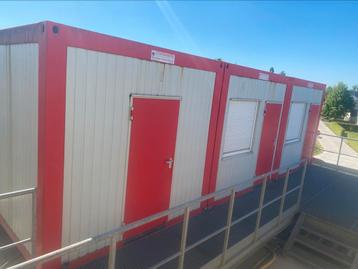4 Containers of units, Ophalen, Zo goed als nieuw