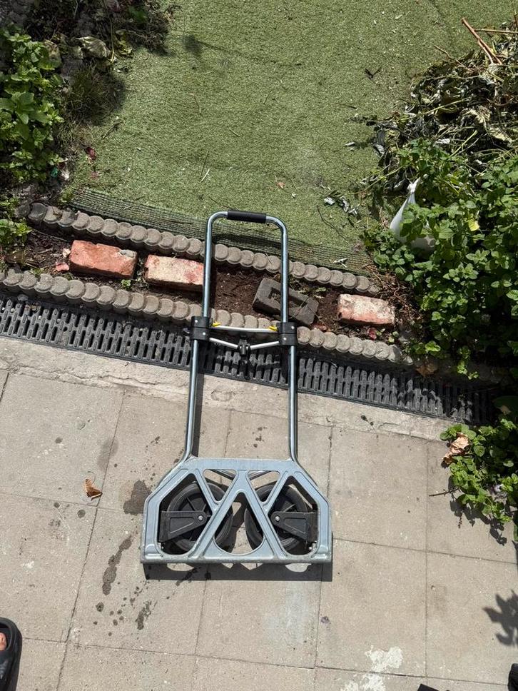 Opvouwbare steekwagen – compact & stevig, Doe-het-zelf en Bouw, Transportwagens, Zo goed als nieuw, Steekwagen, Ophalen