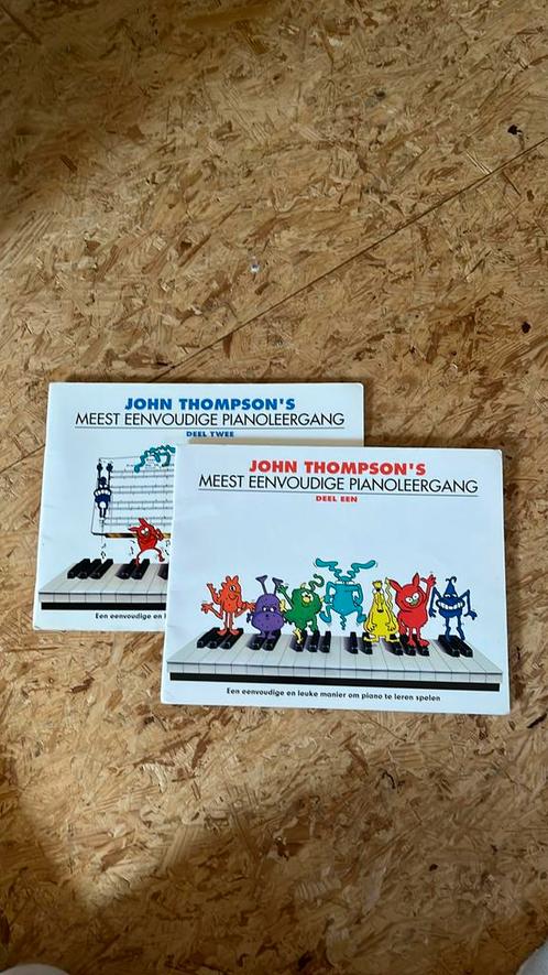 John Thompson’s Meest Eenvoudige Pianoleergang Deel 1 & 2, Boeken, Muziek, Gelezen, Ophalen of Verzenden