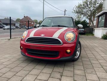 Mini One 1.6Benzine/Airco/125000KM/Perfecte staat/, Autos, Rouge, Euro 5, Boîte manuelle, Noir