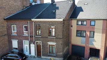 Maison à vendre à Charleroi, 4 chambres beschikbaar voor biedingen