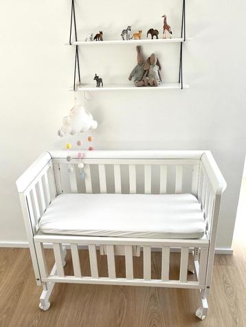Berceau cododo blanc Troll Nursery - Hugo cherche Amour Fou, Matelas, Moins de 70 cm, Comme neuf, Enlèvement