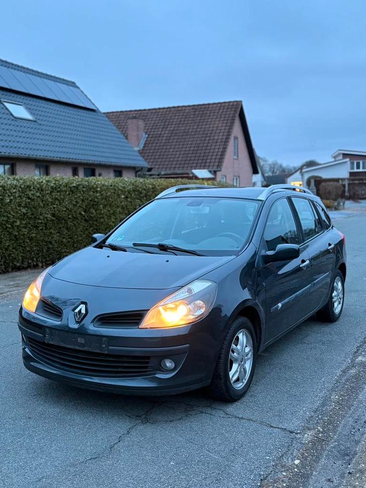Renault Clio Estate 1.2 TCE* Pret a Immatricule*, Autos, Renault, Particulier, Clio, ABS, Airbags, Air conditionné, Alarme, Bluetooth