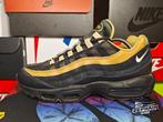 Nike Air Max 95 'Black/Elemental Gold' EU45 2022, Kleding | Heren, Schoenen, Zwart, Nike, Ophalen of Verzenden, Sneakers