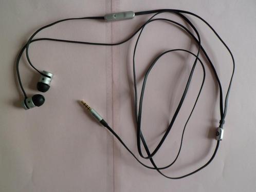 Oortjes, Dr. Dre urBeats, aluminium huis, zilver-zwart, Telecommunicatie, Mobiele telefoons | Oordopjes, Zo goed als nieuw, Ophalen of Verzenden