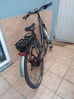 Elektrische fiets Merida + oplader., Fietsen en Brommers, Fietsen | Dames | Omafietsen, Ophalen, Zo goed als nieuw, Merida