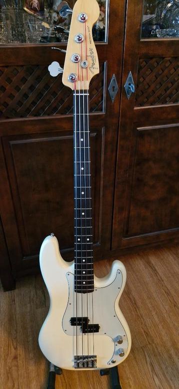 Fender American Professional I Precision Bass, Enlèvement, Comme neuf, Électrique