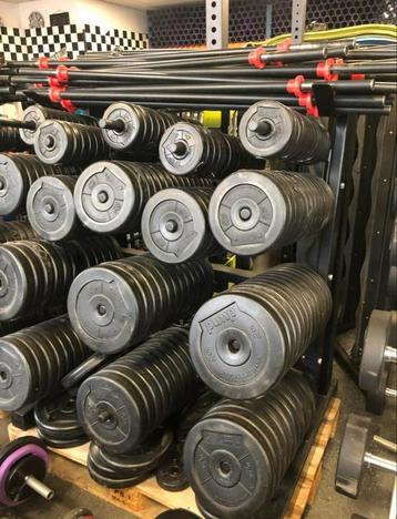 20 x Les Mills Bodypump set inclusief rek! beschikbaar voor biedingen
