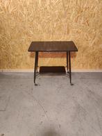 Bijzettafel op Wieltjes – Jaren ‘60 / ‘70 – Retro Formica, Overige materialen, Gebruikt, Info@keukiesshop.com, 60 cm of meer