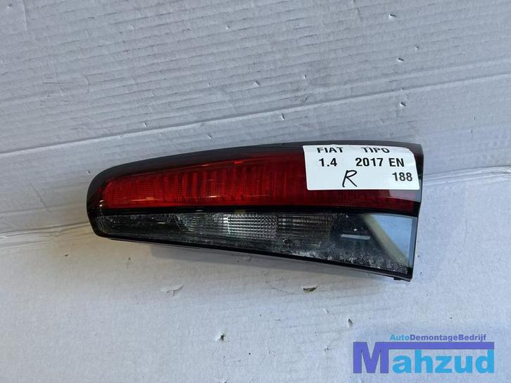 FIAT TIPO hatchback rechts binnen achterlicht 2016+, Auto-onderdelen, Verlichting, Fiat, Gebruikt