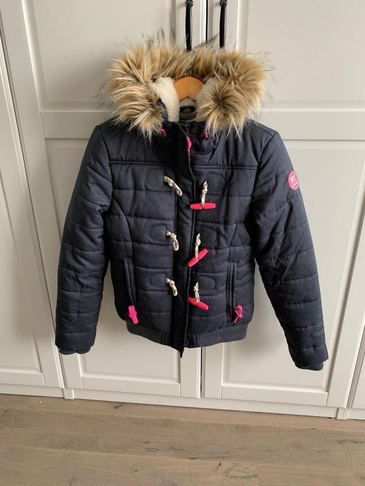 URGENT - Veste SUPERDRY femme neuve, Vêtements | Femmes, Vestes | Hiver, Neuf, Taille 38/40 (M), Gris, Enlèvement