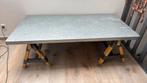 Table basse en bois et revêtement en acier galvanisé, Ophalen, Gebruikt
