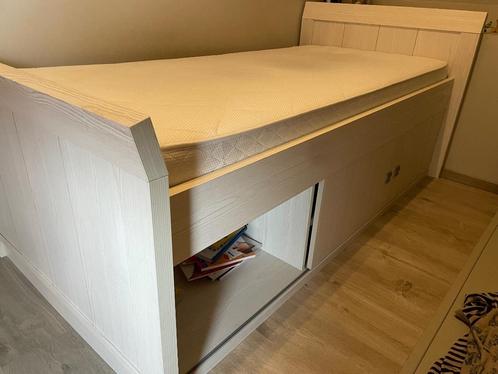 1 persoonsbed met kastjes onder het bed, Huis en Inrichting, Slaapkamer | Bedden, Zo goed als nieuw, Eenpersoons, 90 cm, 200 cm