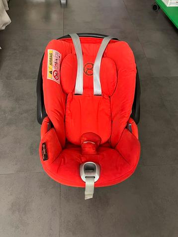 Cybex maxi cosi (cloud  z i-size) + draaibare isofix auto beschikbaar voor biedingen
