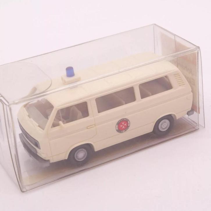 1:87 Wiking 12320 VW T3 Kombi Johanniter ambulance, Hobby & Loisirs créatifs, Voitures miniatures | 1:87, Comme neuf, Autres types