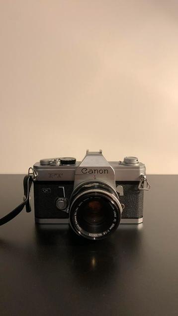  Canon FT 35mm SLR-filmcamera met Canon FL 50mm f/1.4-lens beschikbaar voor biedingen
